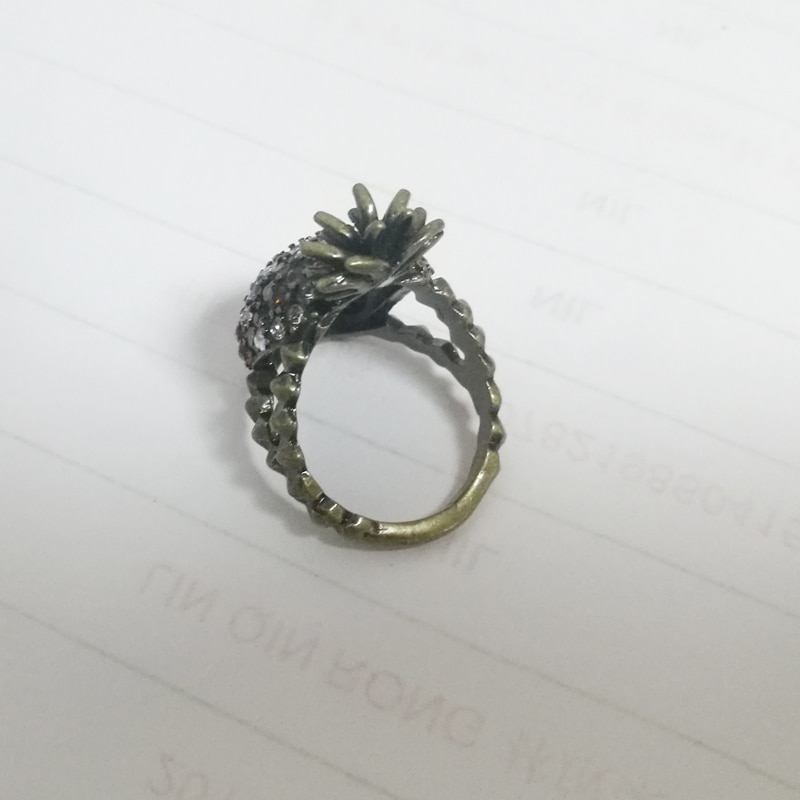 Women's Vintage Pineapple Shape Ring