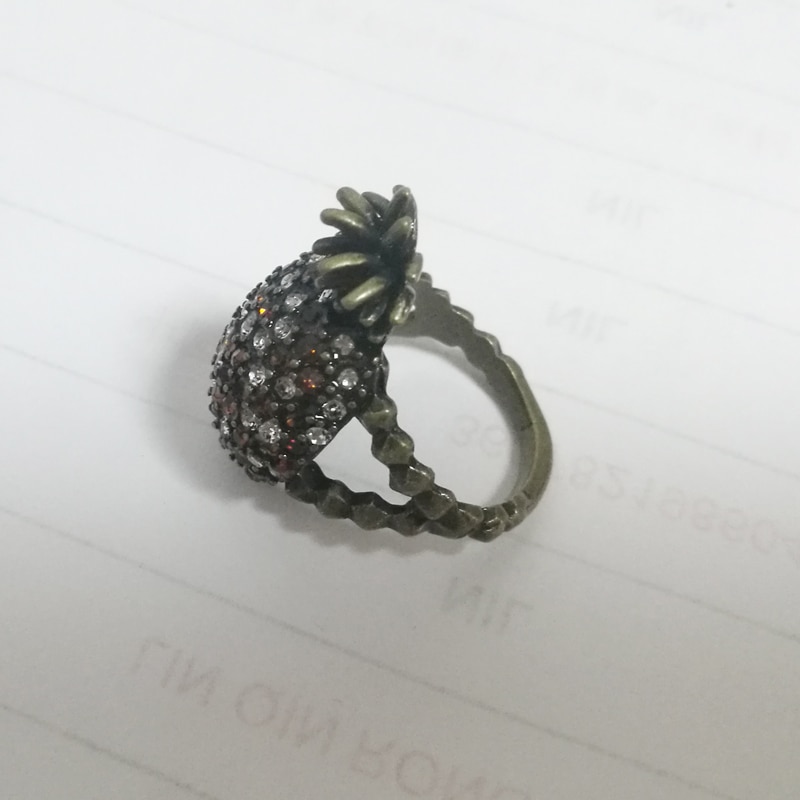 Women's Vintage Pineapple Shape Ring