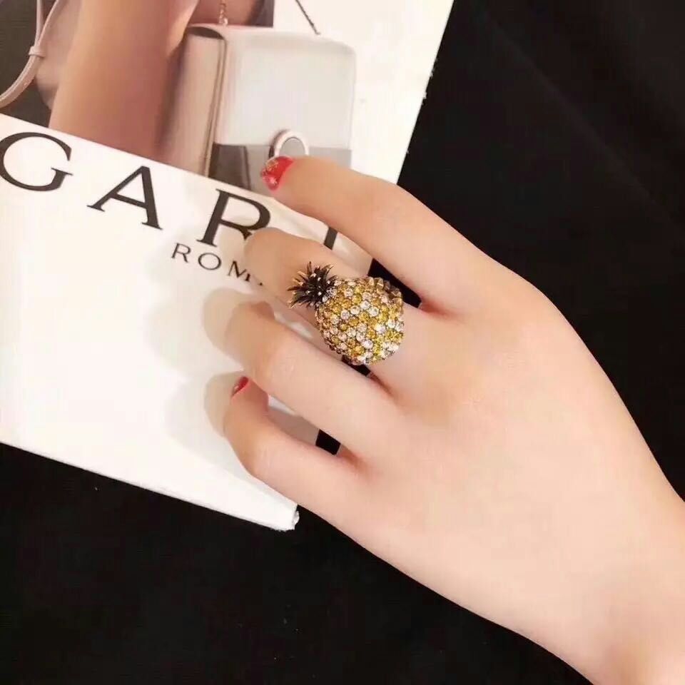 Women's Vintage Pineapple Shape Ring
