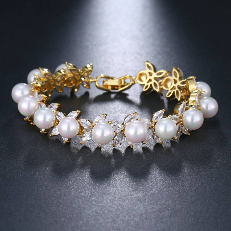 Elegant Vintage Natural Pearls Bracelet for Women