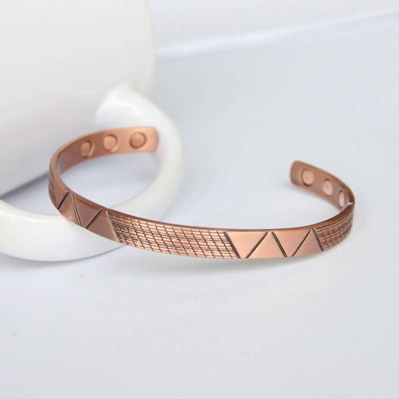 Women's Geometric Magnetic Bangle Bracelet