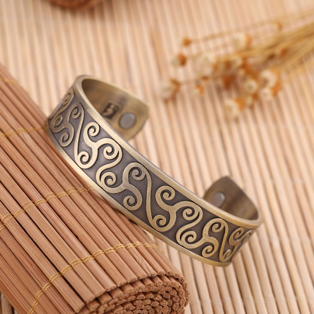 Women's Curles Celtic Style Magnetic Bracelet