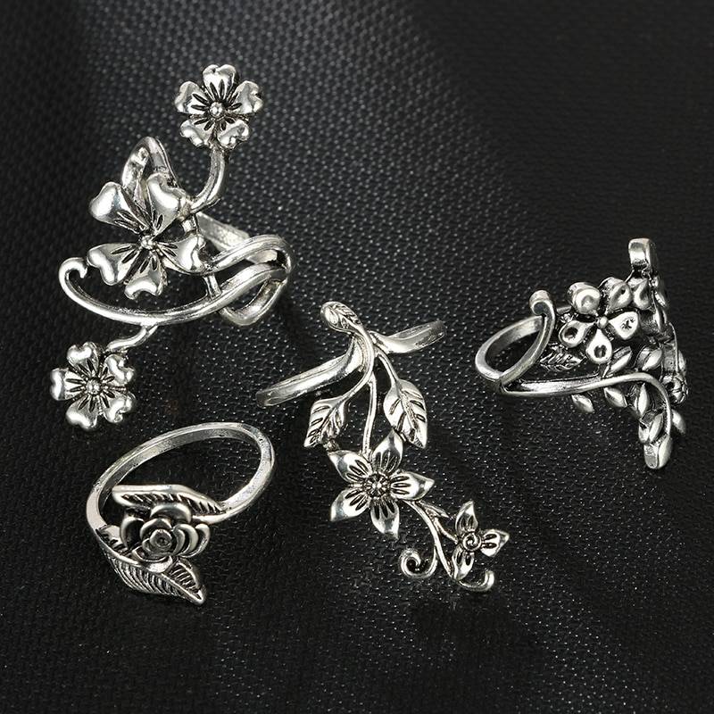 Vintage Styled Floral Rings Set Vintage Styled Floral Rings Set