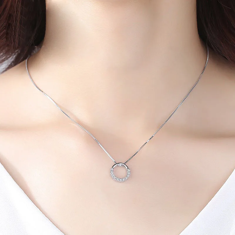 Rhinestone 925 Sterling Silver Round Shaped Pendant Necklace Rhinestone 925 Sterling Silver Round Shaped Pendant Necklace