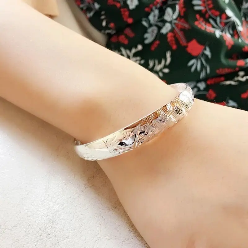 Animal Engraved 925 Sterling Silver Bracelet Animal Engraved 925 Sterling Silver Bracelet
