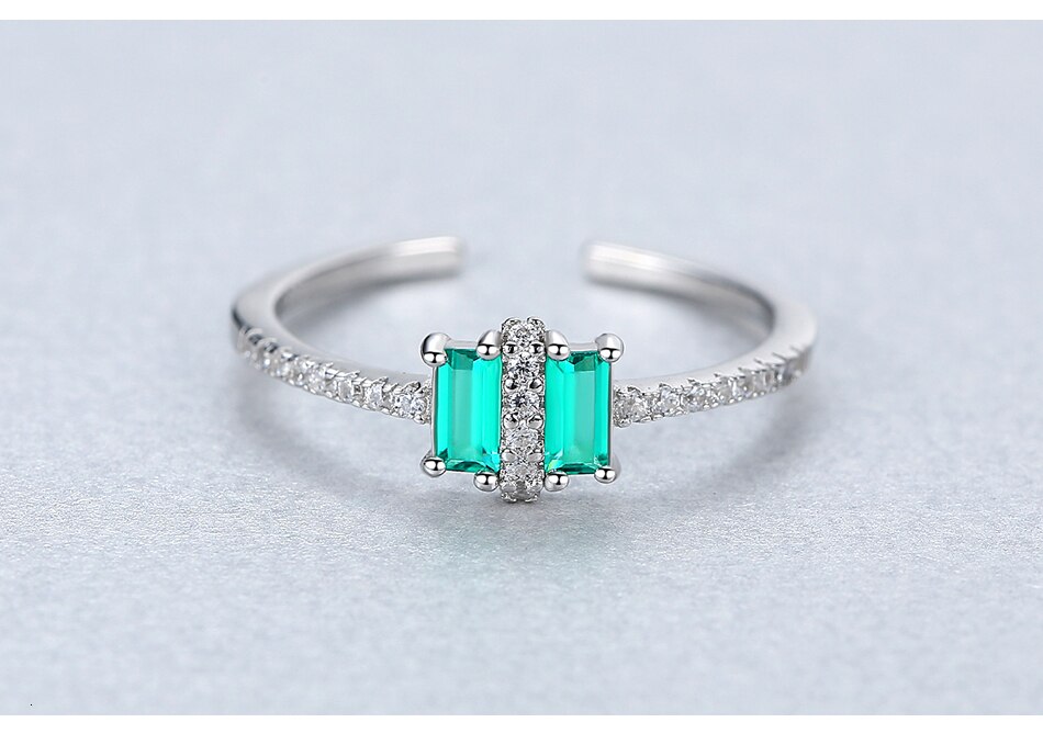 Women's 925 Sterling Silver Elegant Ring Women's 925 Sterling Silver Elegant Ring