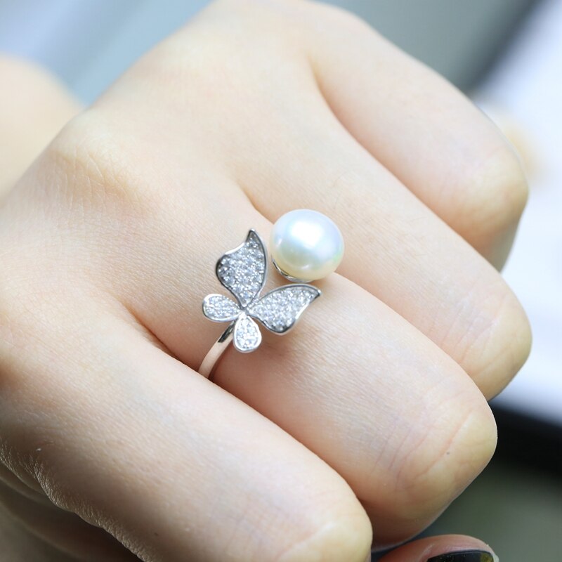Women's Butterfly Shaped 925 Sterling Silver Ring with Natural Pearl Women's Butterfly Shaped 925 Sterling Silver Ring with Natural Pearl