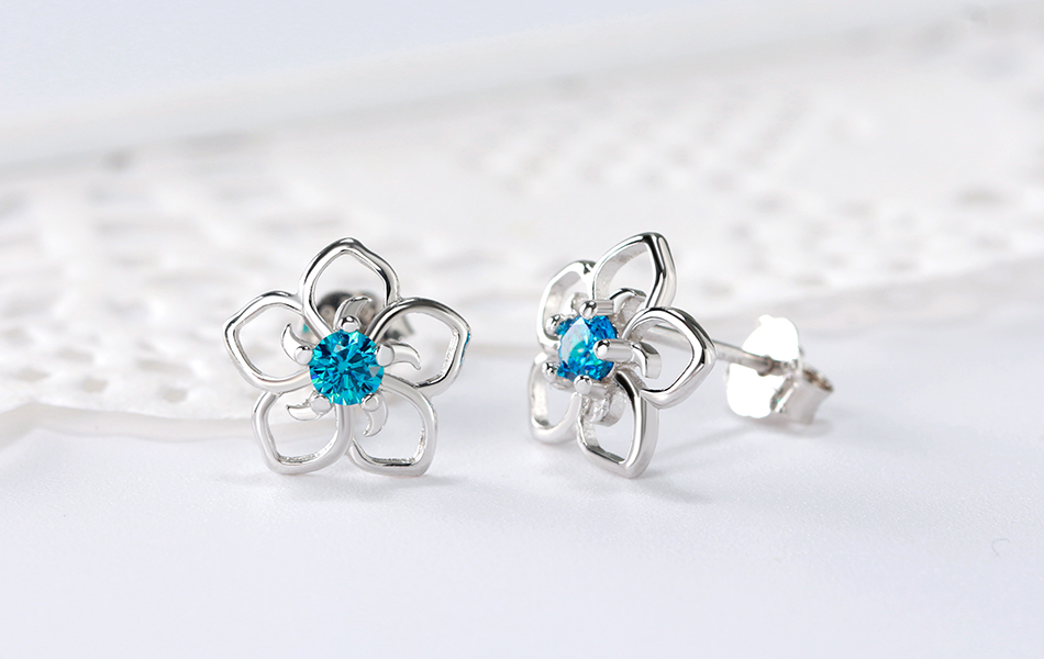 Flower Design Sterling Silver Women's Stud Earrings
