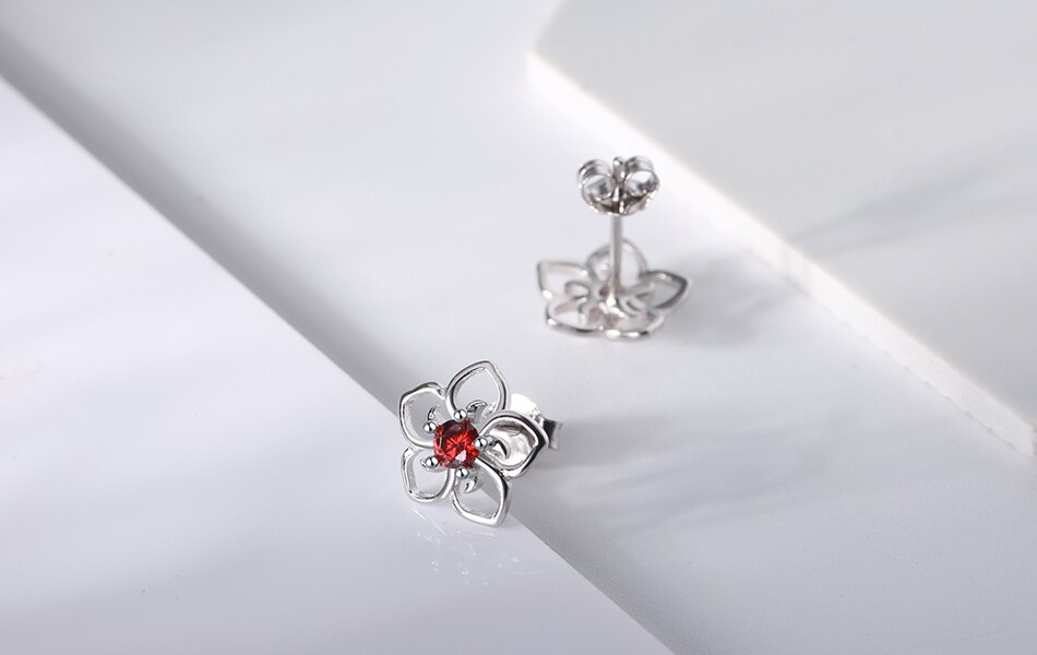 Flower Design Sterling Silver Women's Stud Earrings