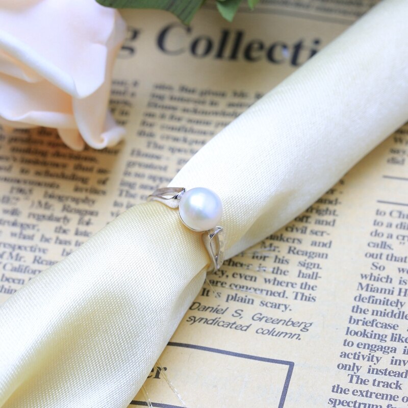 Women's Simple 925 Sterling Silver Ring with Natural Pearl