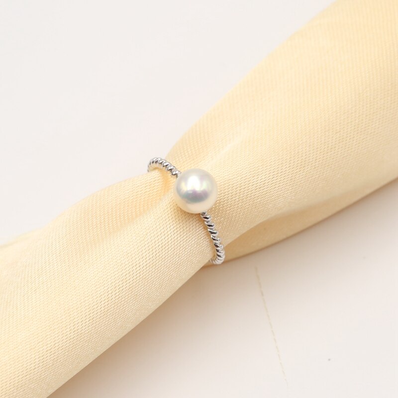 Women's Vintag 925 Sterling Silver Ring with Natural Pearl