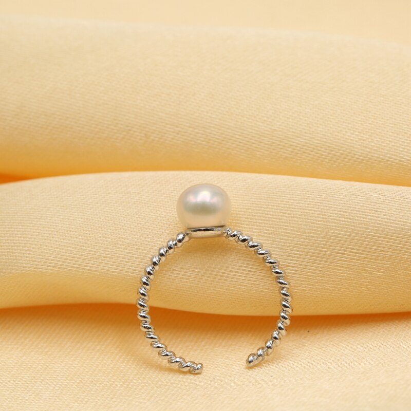 Women's Vintag 925 Sterling Silver Ring with Natural Pearl