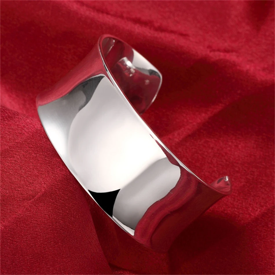 Women's 925 Sterling Silver Bangle Bracelet Women's 925 Sterling Silver Bangle Bracelet